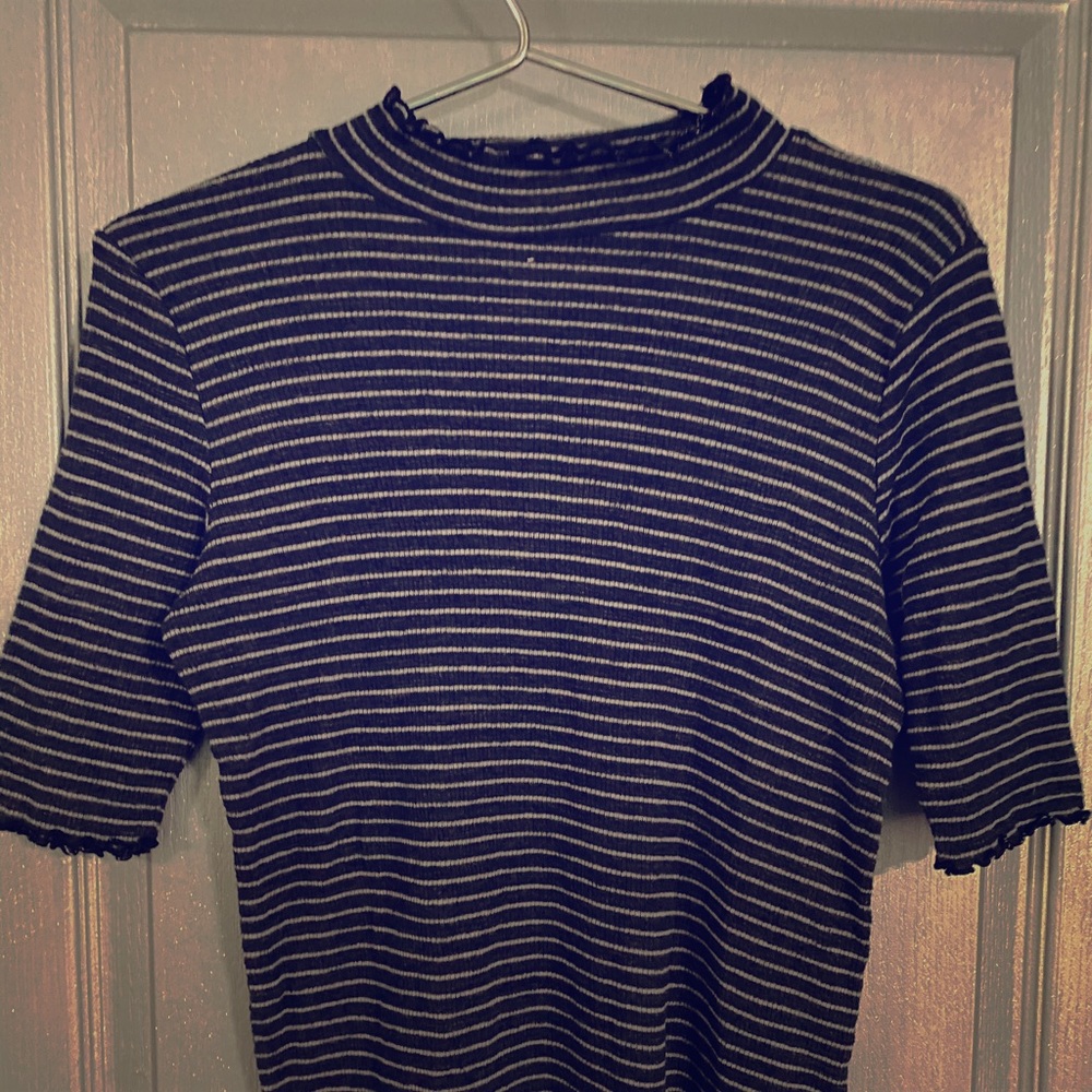 TLA short sleeve ruffled shirt in Navy stripe